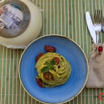 Spaghetti al pesto di fiori di zucca e Casciotta d’Urbino