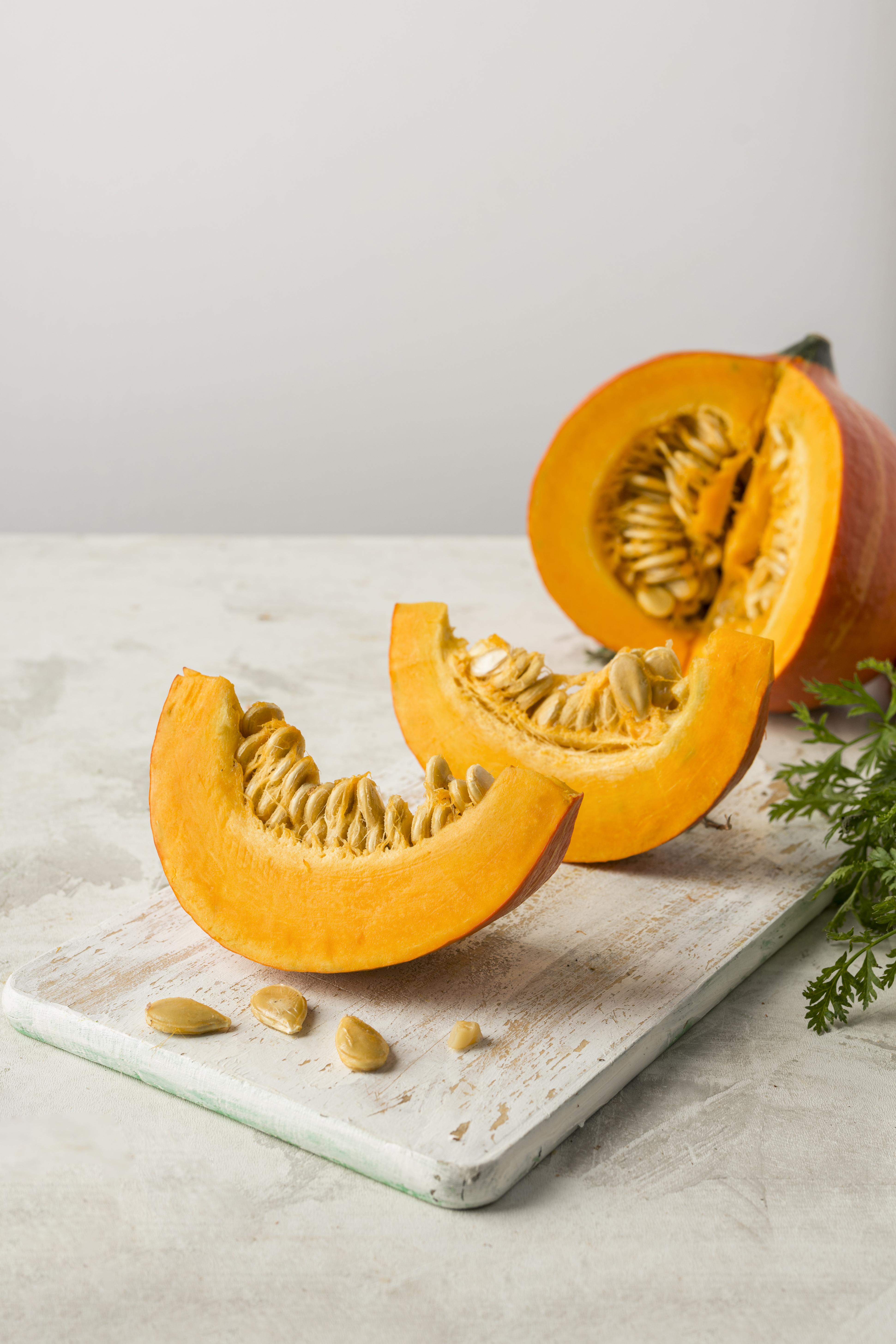 pumpkin-slices-with-seeds-arrangement
