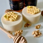 Mousse alla ricotta, noci sabbiate e bavarese al miele