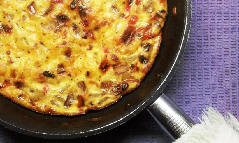 FRITTATA AL FORNO DI PATATE, PEPERONI E SCAMORZA AFFUMICATA