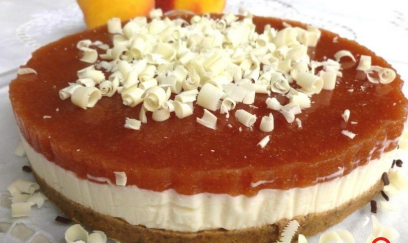 CHEESECAKE ALLA PESCA CON RIDUZIONE DI PORTO