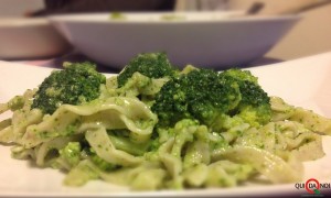 TAGLIATELLE ALLA NOCCIOLA CON PESTO E BROCCOLI