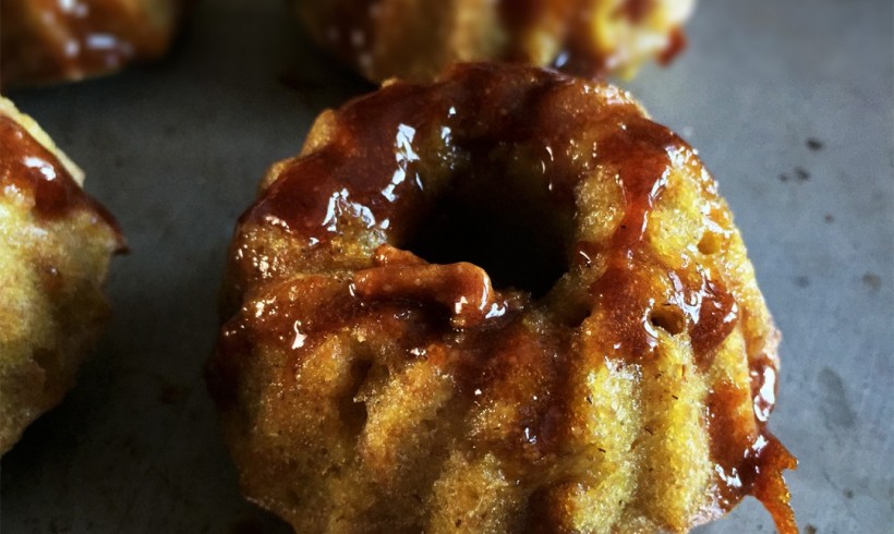 DOLCETTI DI MELE ALLO ZAFFERANO CARAMELLATI