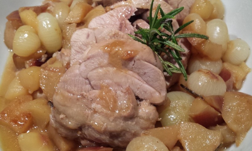 ARROSTO DI TACCHINO CON MELE E CIPOLLINE BORETTANE