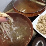 TAGLIATELLE AI FUNGHI PORCINI CON RAGU’ DI CARNE E PISELLI