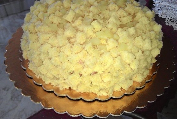 TORTA MIMOSA ALL’ANANAS