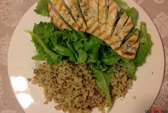 PETTO DI POLLO CON BULGUR E QUINOA