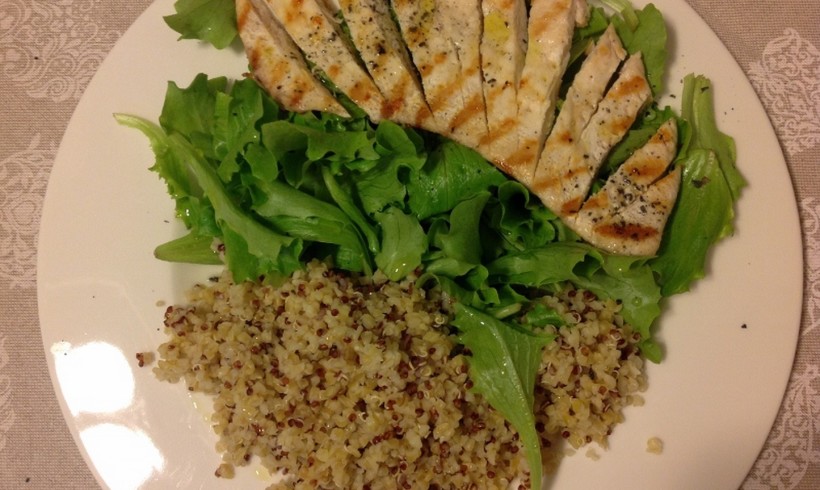 PETTO DI POLLO CON BULGUR E QUINOA