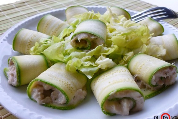 ROTOLINI DI ZUCCHINE CON SPUMA AL TONNO