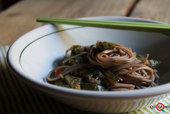 SOBA CON VERDURE STUFATE