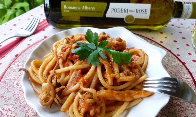 Bucatini con sugo di seppie alla pugliese