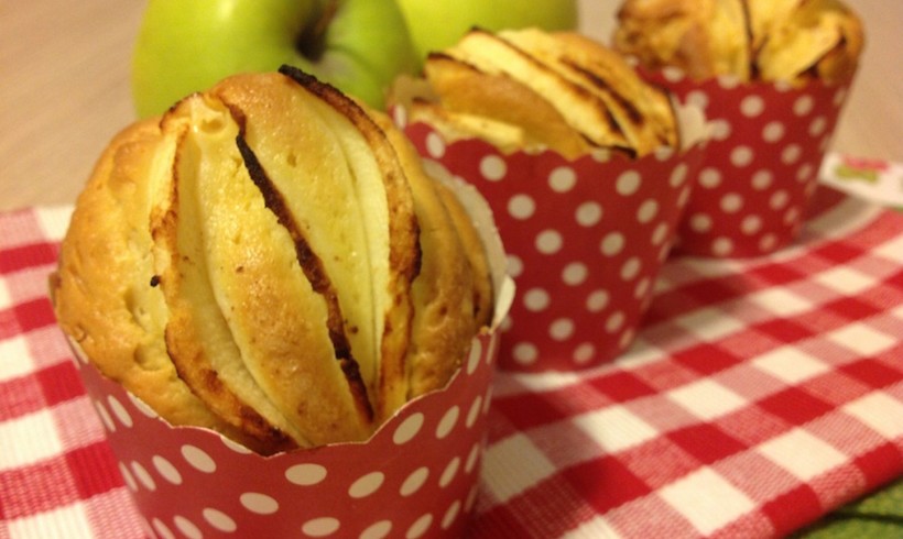 MUFFIN SOFFICI ALLE MELE E YOGURT