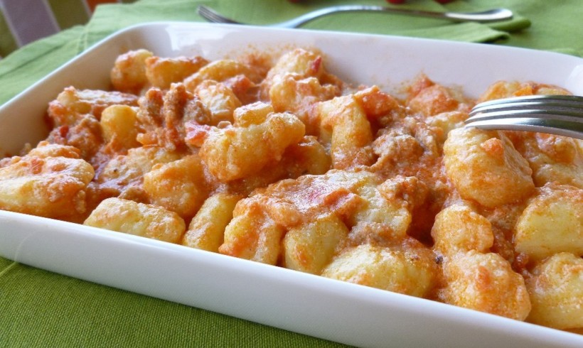 GNOCCHI CON SALSICCIA E RICOTTA DI PECORA