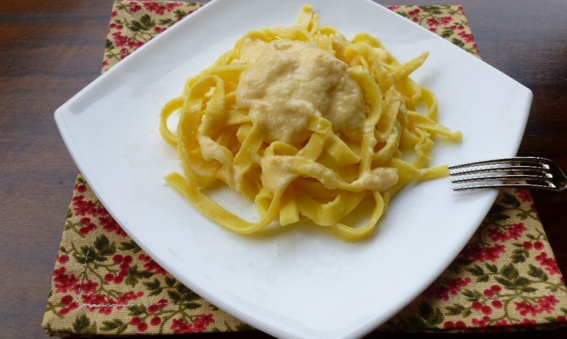 FETTUCCINE CON FONDUTA DI CASCIOTTA D’URBINO D.O.P.