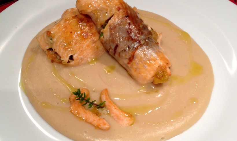 INVOLTINI DI TROTA SALMONATA SU CREMA DI CANNELLINI AL TIMO