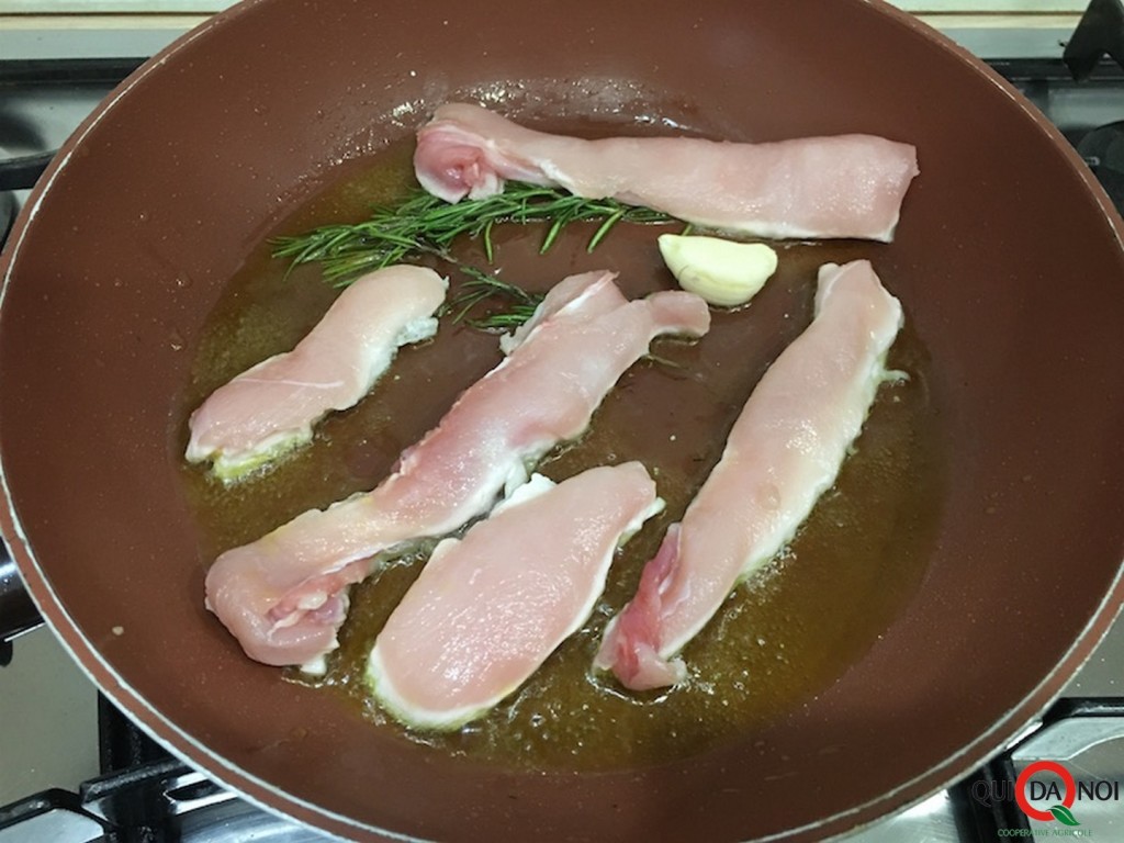 RAVIOLI RIPIENI CASCIOTTA E _coniglio cotto in padella