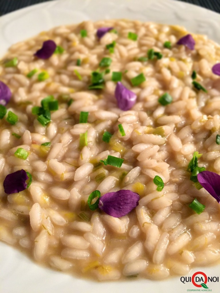 risotto-erbe-porri-violette_Uberti