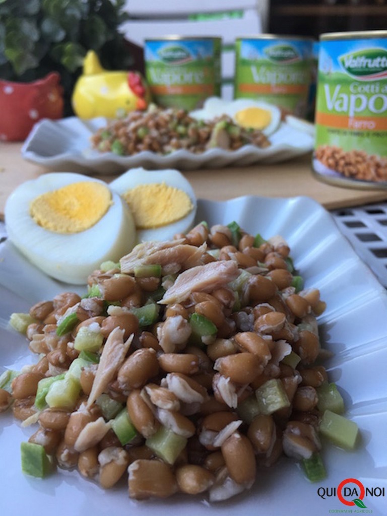 INSALATA DI FARRO CON TONNO E ZUCCHINE