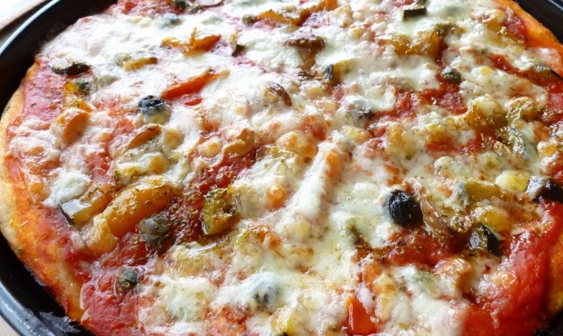 PIZZA ALLE VERDURE E DATTERINI