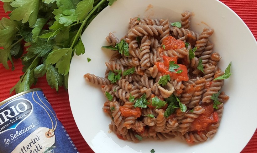 FUSILLI DI GRANO SARACENO CON SUGO DI ALICI