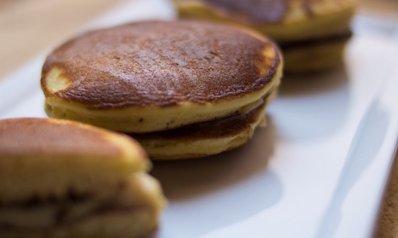 DORAYAKI IN BIANCO CON CREMA DOLCE ALLA SOIA