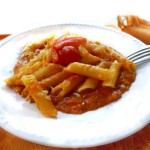 Penne al mais con peperoni e pomodori Pachino