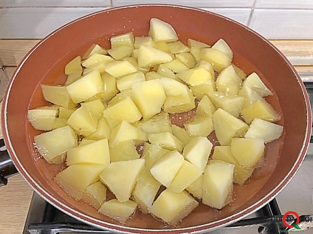 bocconcini di pollo con patate e datterini_fernanda demuru (2)