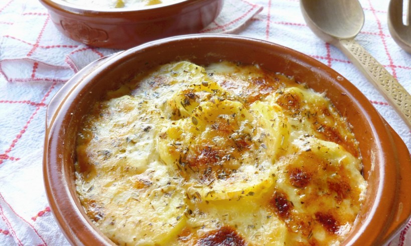 Gratin di patate rosse Ajavdè e provolone