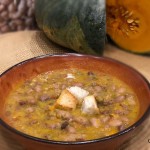 Zuppa di zucca con fagioli “Ajavdè” e salsiccia