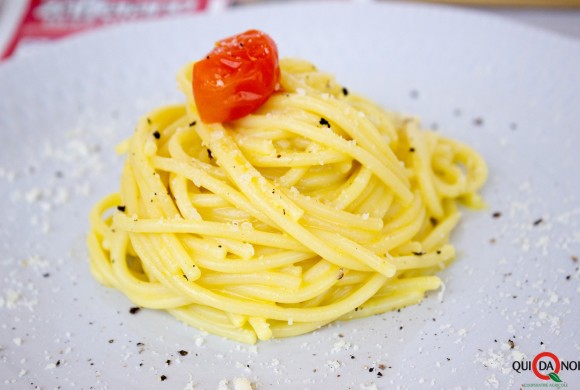 World Pasta Day. La nostra rivisitazione della “cacio e pepe”