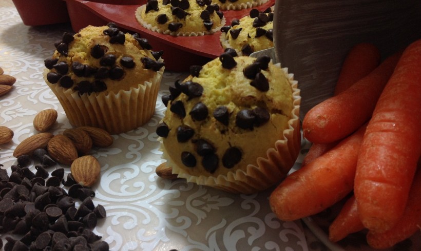 Muffin alle carote con gocce di cioccolato