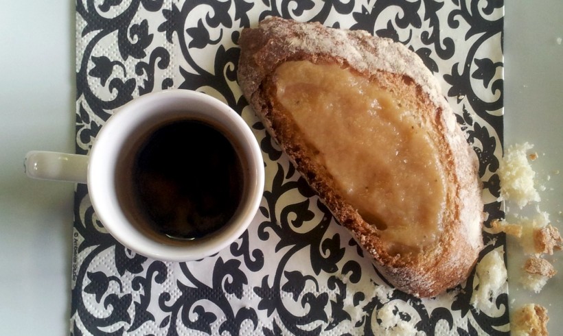 Confettura di banane con caffè e vaniglia