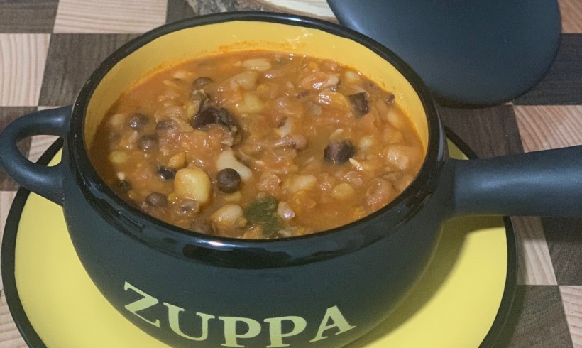 Zuppa mista di legumi