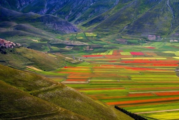 Castelluccio di Norcia e Pian Grande. Uno spettacolo impressionista tra i Monti Sibillini