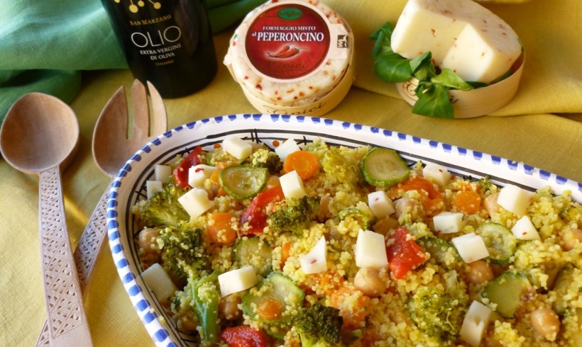 Insalata di Cuscus con verdure, ceci e Formaggio al peperoncino