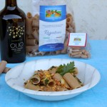 Rigatoni aglio, olio limone e mandorle