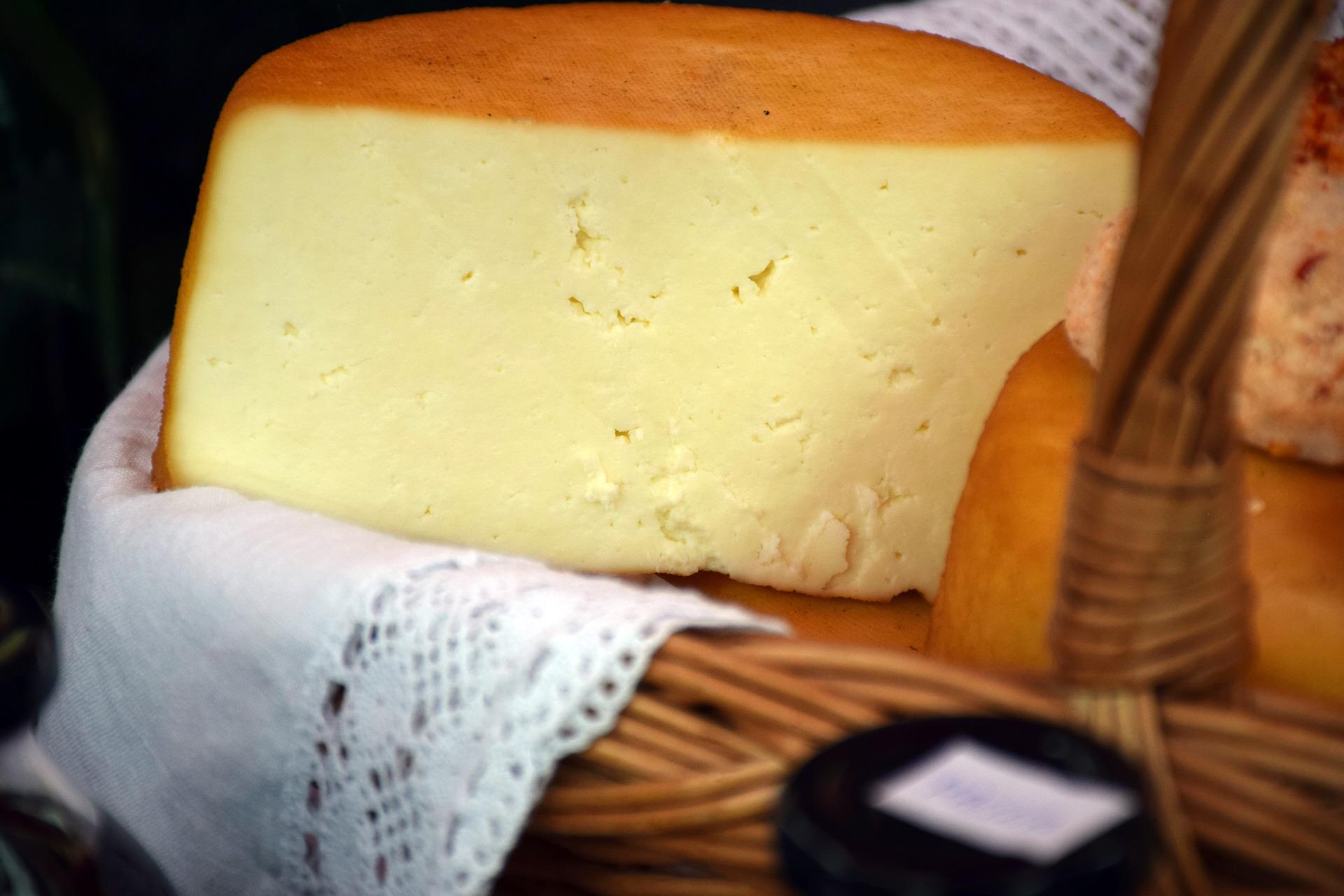 cheese-1163161_1920